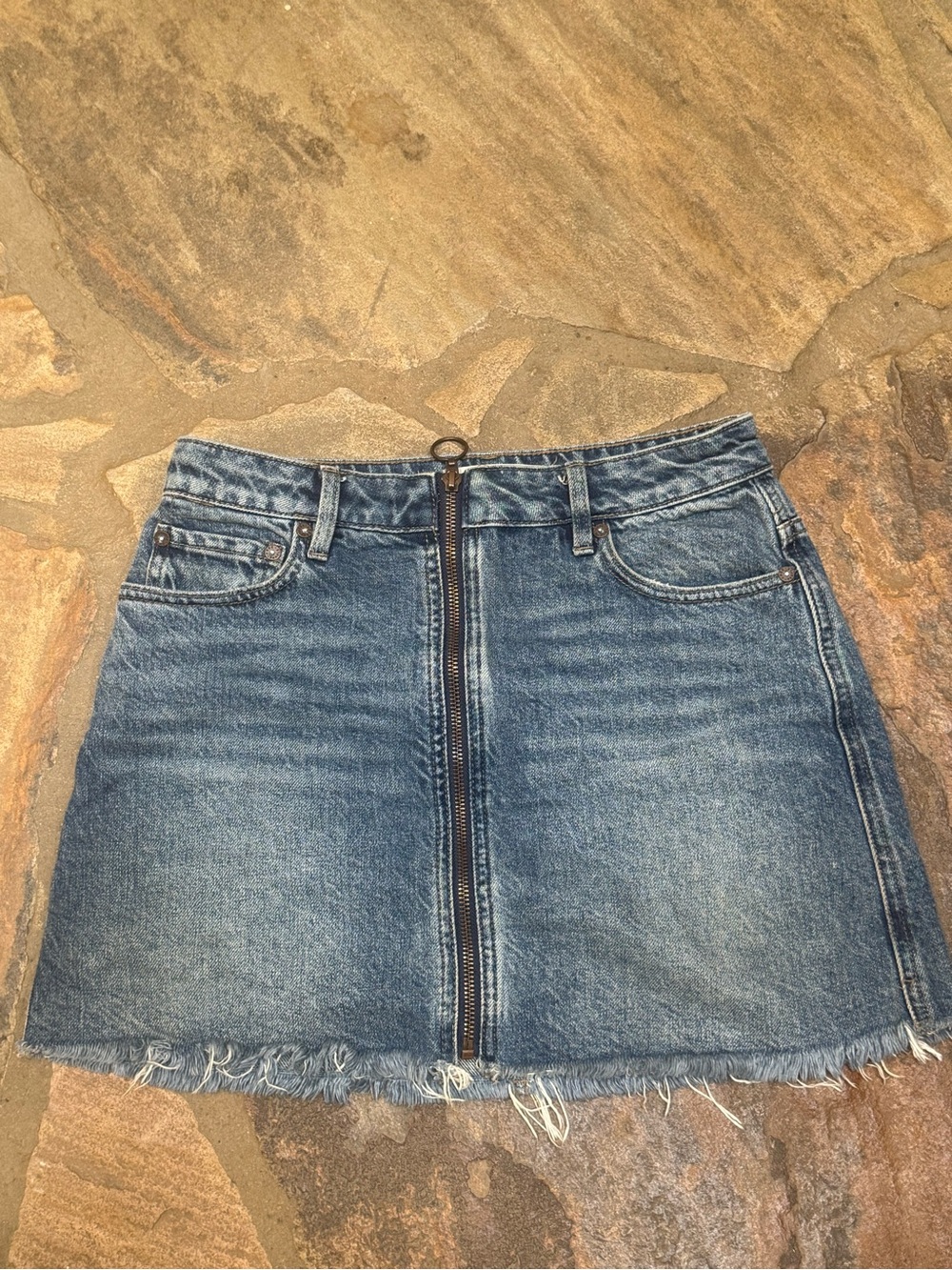 Free People We The Free Zip It Up Denim Mini Skirt Raw Hem Size 26